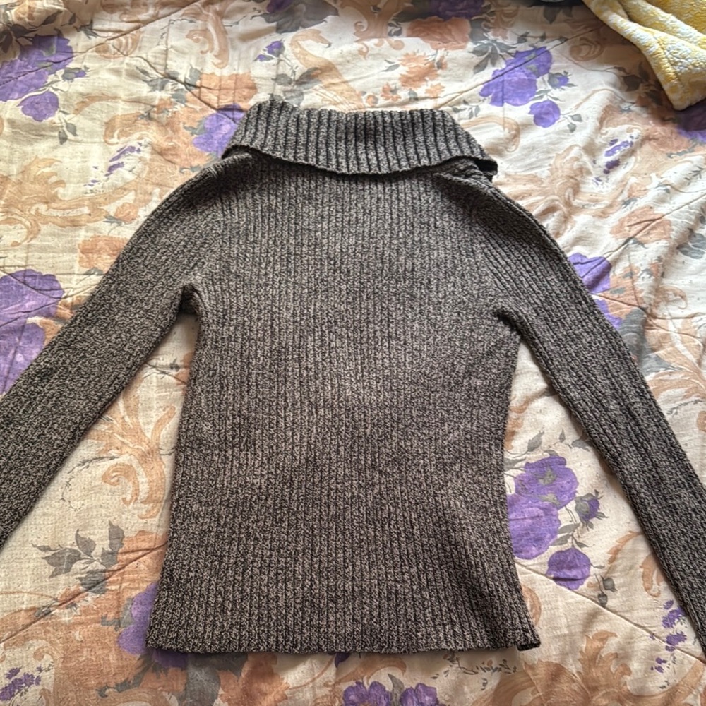 DKNY Taupe Cable Knit Turtleneck Sweater - Picture 4 of 7
